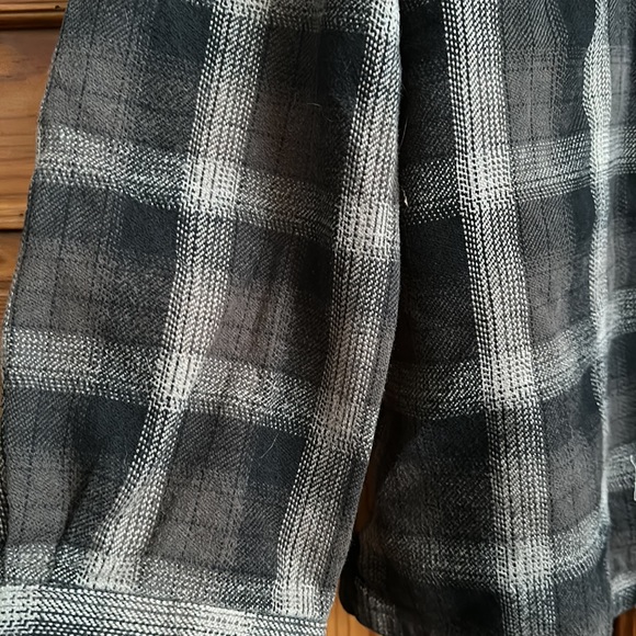 St. John’s Bay Jacket - Picture 4 of 5